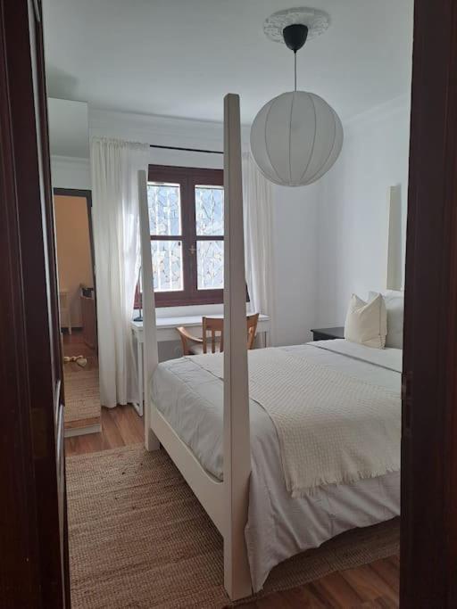 La Casa Nostra - Family Oriented House In Quiet Area